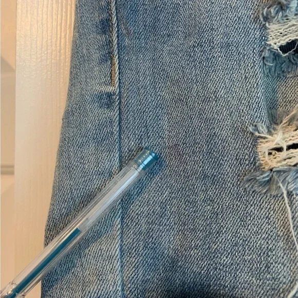 STS Blue Distressed Bermuda Blue Denim Jean Shorts Low Rise Woman’s Size 0 - Picture 6 of 6